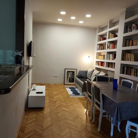 Downtown Apartment In Walk Zone With 3 Bedrooms And Garage Novi Sad Extérieur photo