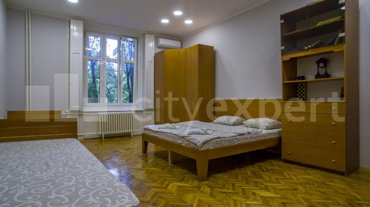 Downtown Apartment In Walk Zone With 3 Bedrooms And Garage Novi Sad Extérieur photo